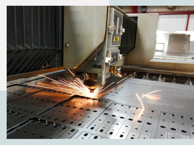 Лазерная резка металла в Климовске от 608 руб.